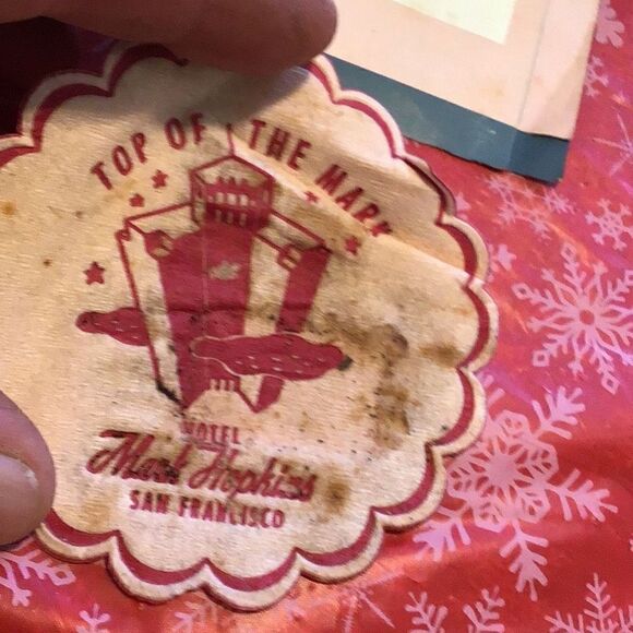 Vintage top of the mark Nob Hill, San Francisco postcard, fold out map, matchboo - Picture 2 of 9